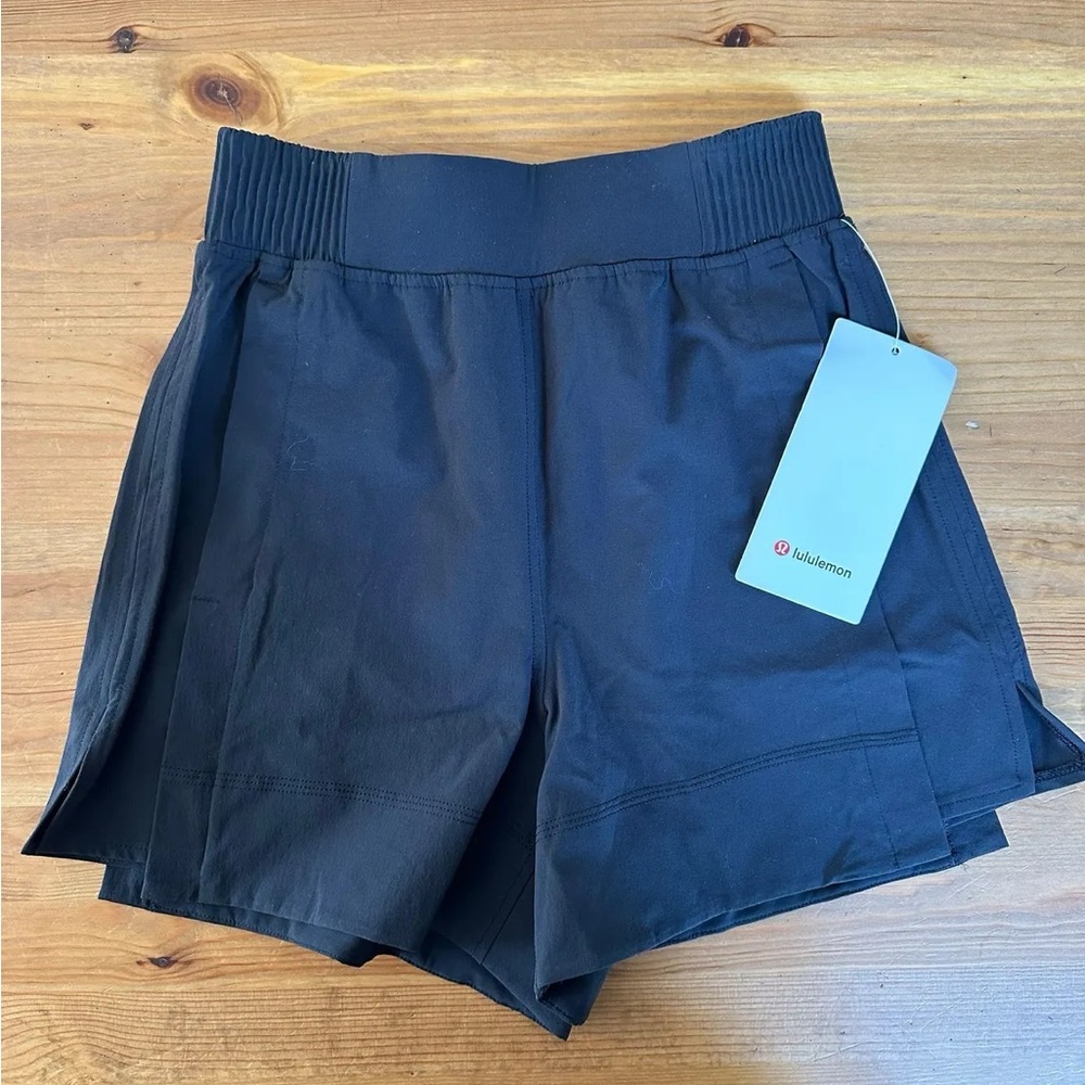 lululemon stretch woven relaxed fit high-rise shorts 4”